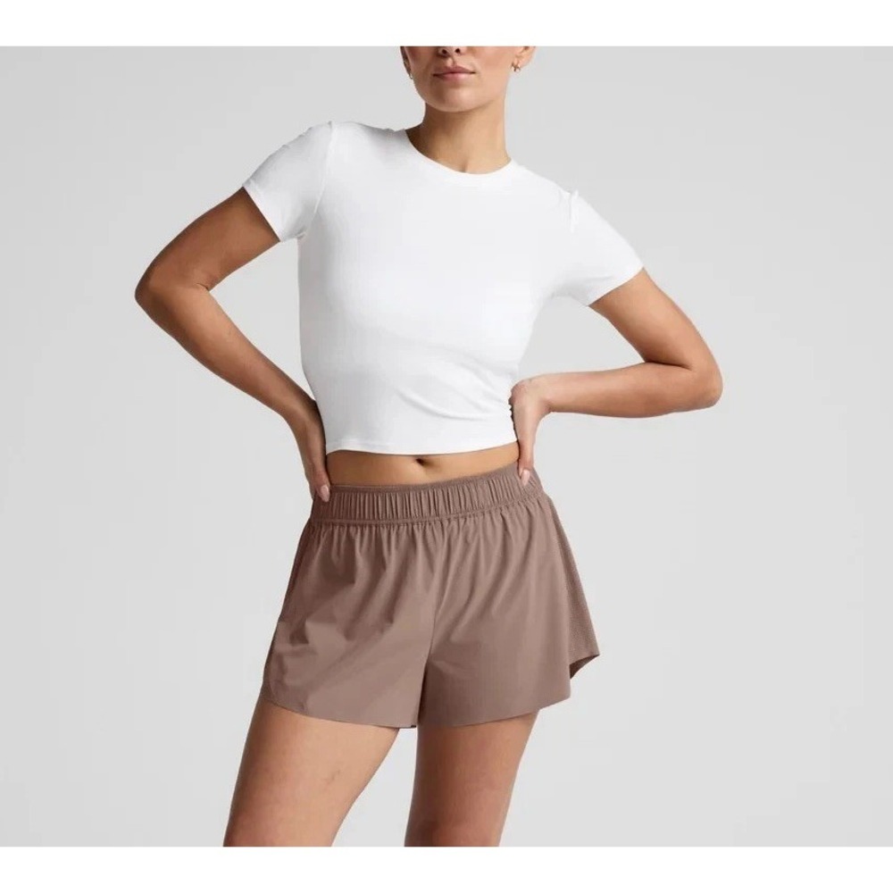 Beyond Yoga Womens Running Short NWT XL Solemate 2.5" Inseam Taupe Workout‎